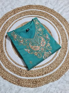 Designer Viscose Chanderi Kurti Set Sequence Broderie 2.20m Jacquard Dupatta Party Wear Hiver Tailles S-XXL 44 "+ Kurti Longueur - Product Image 6