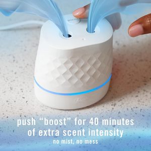 Kit de démarrage Febreze PLUG Scent Booster, Noir, Diffuseur d'huiles essentielles, Désodorisant à brancher, Dispositif de parfum continu + 2 recharges Ocean - Product Image 6