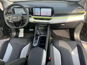 Camioneta Diésel 2024 con Motor 1.5TD DCT, Automática, 25000 Millas, Cuero Oscuro, R17, Techo Panorámico, Auto Usado, Volante a la Derecha - Product Image 3