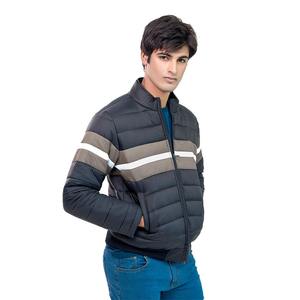 Chaqueta acolchada de poliéster acolchada de invierno informal para hombre con cuello alto con forro de piel cálido y bolsillos laterales - Product Image 5
