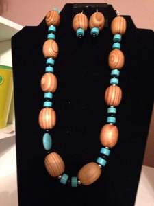 Collier ras du cou en bois de style tribal, artisanat en bois fait à la main pour la mode et la décoration intérieure - Product Image 6