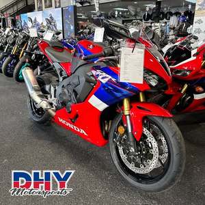 Motocicleta Deportiva Super Sport CBR1000RR Estilo 2023 de 1000cc - Product Image 4