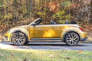 VOLKSWAGEN BEETLE DUNE CONVERTIBLE 2016 USADO, VOLANTE A LA IZQUIERDA/DERECHA - Product Image 3