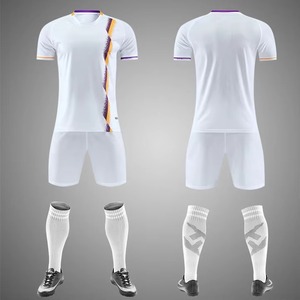 Ropa deportiva superventas de alta calidad, uniformes de fútbol, traje de fútbol con logotipo personalizado liso Simple - Product Image 6