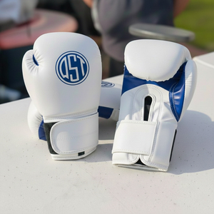 Gants de boxe MMA pour femmes, très demandés, personnalisables, en cuir PU, fermeture à boucle et crochet réglable, respirants, légers, design personnalisé - Product Image 2