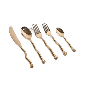 ชุดเครื่องใช้บนโต๊ะอาหารทำจากสแตนเลสขัดเงาสีทองสไตล์หรูหราออกแบบได้ตามต้องการ - Product Image 1