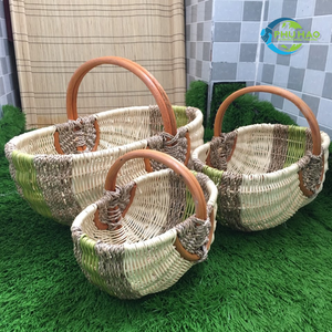 Vente en gros PANIER DE RÉCOLTE EN ROTIN fait main PANIER DE PIQUE-NIQUE du Vietnam avec poignées pour un transport et un stockage faciles - Product Image 4