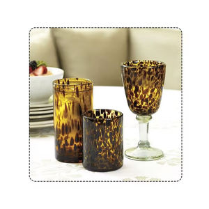 Marca popular Velas con estampado de concha más vendidas Frascos de vidrio Velas de lujo Vidrio a bajo precio - Product Image 3