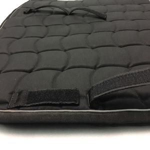 Almohadilla de sillín multiusos para caballo inglés, multicolor, cómoda, con forro polar transpirable, fabricada en India - Product Image 3