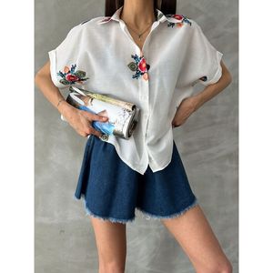 Blouses et chemises pour femmes en gros pour des tenues avant-gardistes - Product Image 2