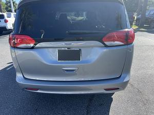 Chrysler Voyager 2020, bien entretenue et propre - Product Image 5