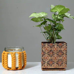 Maceta de corcho de madera impresa multicolor Macetas con estilo para decoración del hogar para uso comercial residencial - Product Image 1