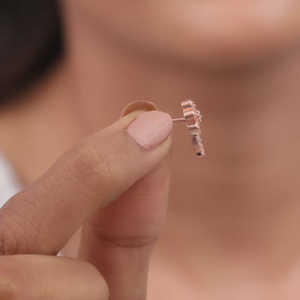 Boucles d'oreilles en or rose avec arc floral - Product Image 2