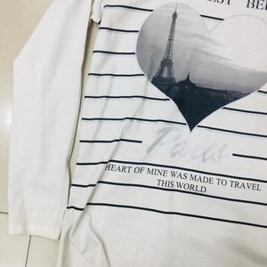 Camiseta personalizable de algodón con logotipo de gráficos para mujer, manga larga recortada cuadrada con lentejuelas y decoraciones de diamantes, estilo informal - Product Image 3