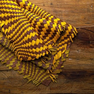 หนังทอสีน้ำตาลเข้มและสีเหลืองทำด้วยมือสามารถปรับแต่งได้1ถึง12ตารางฟุตผลิตภัณฑ์หนังพรีเมี่ยม - Product Image 3