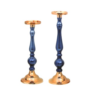 Ensemble de 2 bougeoirs faits à la main en métal au design moderne pour la décoration d'événements à domicile et de mariages disponibles en gros - Product Image 1