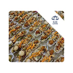 MEJOR VENDEDOR Nut Boat Cake Crispy Baked Treat Mixed Nuts Perfecto para Party Catering Coffee Break Tea Room y Bakery Display - Product Image 1