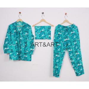 Ensemble de pyjama en coton floral vintage de haute qualité avec logo sur le devant, séchage rapide, respirant, confortable, vente en gros - Product Image 1