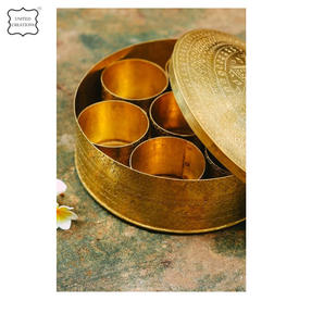 ที่ใส่เครื่องเทศและสมุนไพรทองเหลืองกล่องเครื่องเทศโลหะพร้อมที่ใส่ของ dabba - Product Image 6