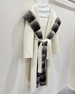 เสื้อโค้ทขนสัตว์ทรงหลวมสไตล์เกาหลี สีพื้น คอลเลคชั่นใหม่ ฤดูใบไม้ร่วง-ฤดูหนาว ปี 2025 คุณภาพสูงจากโรงงาน สำหรับผู้หญิง - Product Image 4