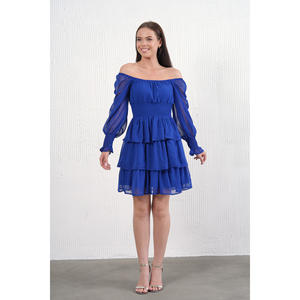 Minivestido de manga larga con hombros descubiertos - Product Image 1