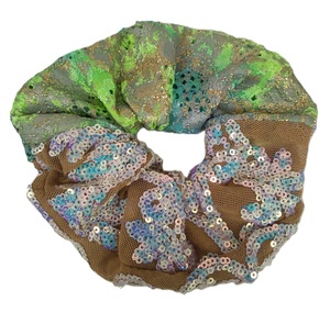 Scrunchie de pelo de tela personalizable de brocado para niñas lazo de Pelo elástico de dos colores hecho de material sintético duradero - Product Image 4