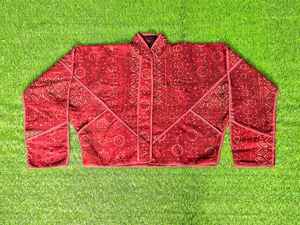 Chaqueta de Algodón con Parches Kantha Hechos a Mano para Mujer |   Chaqueta Acolchada India Vintage Reversible |   Chaqueta Boho Étnica Sostenible - Product Image 1