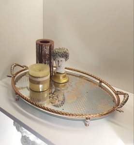 Bandeja Minimalista de Metal y Espejo, Perfecta para Diseño de Interiores Moderno, Estética Limpia y Decoración Funcional - Product Image 6