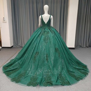 Vestido de Fiesta Largo hasta el Suelo con Cuello en V, Apliques de Lentejuelas Brillantes ANY191, Color Verde Esmeralda, Estampado Natural, Estilo Princesa - Product Image 3