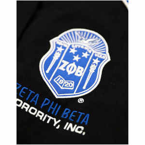 Zeta Phi Beta, chaqueta universitaria para mujer, lana corta de invierno, transpirable, cuello en V, decoración de letras bordadas, piel de oveja, cuero liso - Product Image 3