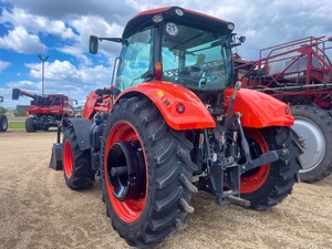 The 2021 Kubota M7152 is a powerful and versatile tractor designed to meet a variety of agricultural needs - Product Image 6