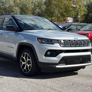 Ofertas Destacadas 2026: Compass Limited 4dr SUV 4WD (2.0L 4cil Turbo 8A) - Venta de Temporada de Coches Usados Premium - Product Image 2