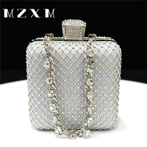 Pochettes de luxe en métal pour femmes sacs pour femmes sacs en métal pour femmes sacs à main pour femmes sacs à main pour dames mini sacs pour femmes au prix d'usine en gros - Product Image 4