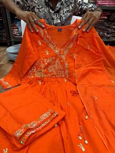 Lourd brodé Anarkali robe cou manches longues évasé longue Dupatta indien ethnique mariage Festivals fête porter Salwar costume - Product Image 4