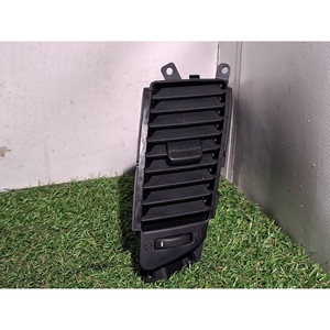 REJILLA DE VENTILACIÓN CENTRAL DERECHA KIA Venga 1ª Serie 974201P000 G4FA (10>) - Product Image 1