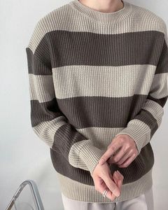 Suéter de Invierno para Hombre, Estilo Retro, Cuello Redondo, Logotipo Frontal, Tejido Cómodo de Poliéster/Algodón - Product Image 2