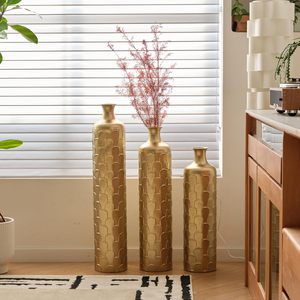 Jarrón de Flores de Hierro Hecho a Mano Estilo Ecológico con Diseño Costero para Decoración Navideña Premium del Hogar - Product Image 5