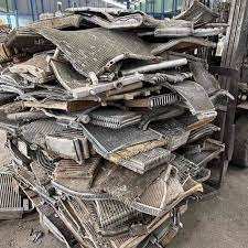 Chatarra de Aluminio, Incluyendo Extrusión de Radiadores, Grado AA, 99.99% de Contenido de Aluminio, Color Blanco Plateado, Excelente Calidad, 25 Toneladas MOQ - Product Image 6