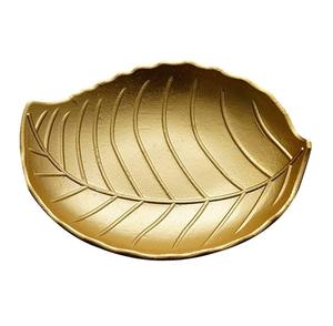 Bandeja para servir alimentos decorativa de aluminio de diseño moderno hecha a mano con mango atractivo para decoración del hogar y hogares - Product Image 6