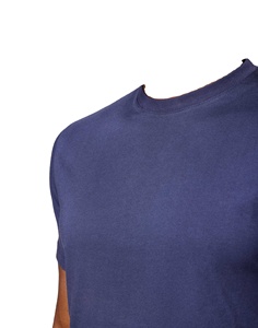 เสื้อยืดผ้าฝ้ายพอดีตัวสำหรับผู้ชายผ้าคอตตอนออร์แกนิก100% ลายตัวอักษรสีฟ้ารุ่นพื้นฐาน - Product Image 2