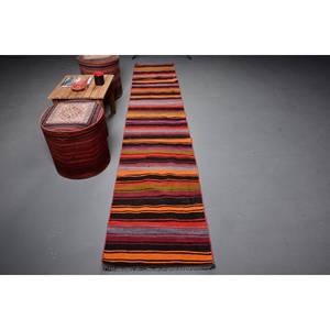 พรมขนสัตว์วินเทจแบบดั้งเดิมลายทางสีดำและสีส้ม (2x9.9ฟุต) ที่มีรูปแบบการเย็บปะติดปะต่อกันและด้านหลังของยาง - Product Image 1