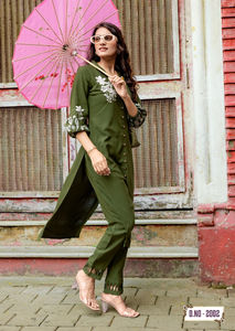 ชุดเรยอนเคอร์ตา/เกอร์ติแฟนซีน้ำหนักเบาพร้อมดีไซน์พิมพ์ลายสำหรับสาวออฟฟิศและงานปาร์ตี้ - Product Image 2