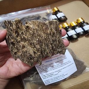 Chips de madera de agar pura Natural 100%, virutas de madera aromáticas lujosas para difusor de aromaterapia de incienso - Product Image 2