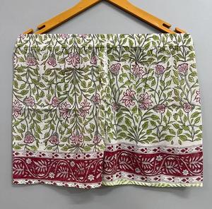 ชุดเสื้อผ้าใส่อยู่บ้านพิมพ์ลายใบไม้สีเขียวสำหรับเด็กผู้หญิงคอลึกเสื้อสายเดี่ยวและกางเกงขาสั้นคลุมชายหาดเสื้อกล้ามใส่กลางคืนดูตุ๊กตาเด็ก - Product Image 1