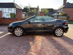 VW GOLF 1.6 TDI SE CONVERTIBLE 2013 USADO, Volante a la Izquierda/Derecha - Product Image 3