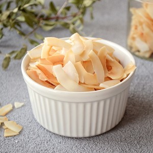 ชิปมะพร้าวอบแห้งกรอบอร่อยขนมมะพร้าวอบแห้งจากเวียดนาม - Product Image 5