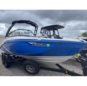 Bateau de plaisance familial SportJet propulsé, de style élégant, d'occasion, 2019, haute performance, embarcation nautique, 21 pieds avec remorque - Product Image 1