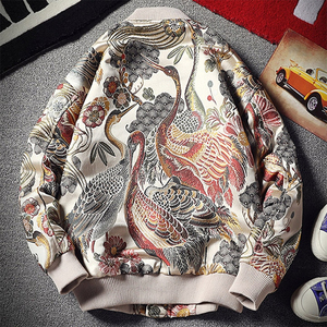 Estilo de moda Unisex Diseño personalizado Chaqueta universitaria de invierno Cuello alto A prueba de viento Ecológico - Product Image 3