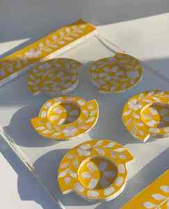 Ensemble de sous-verres classiques écologiques en nacre pour le thé et le café, à utiliser sur la table - Product Image 4