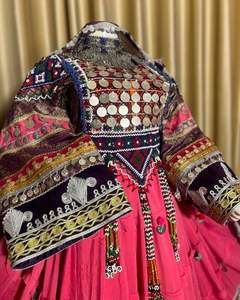 Robes afghanes pour femmes sélectionnées avec soin, couleurs personnalisables, robe kuchi faite à la main avec des broderies colorées, manches longues, en mousseline de soie, ethnique - Product Image 5